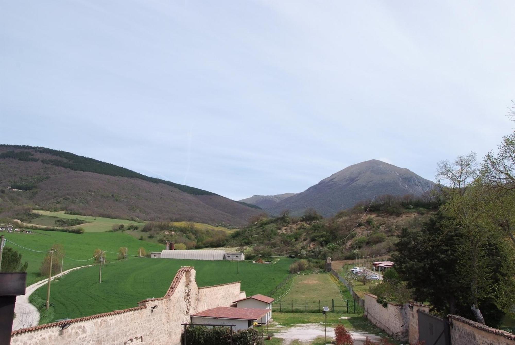 Affittacamere Il Tiro A Segno Norcia Exterior foto